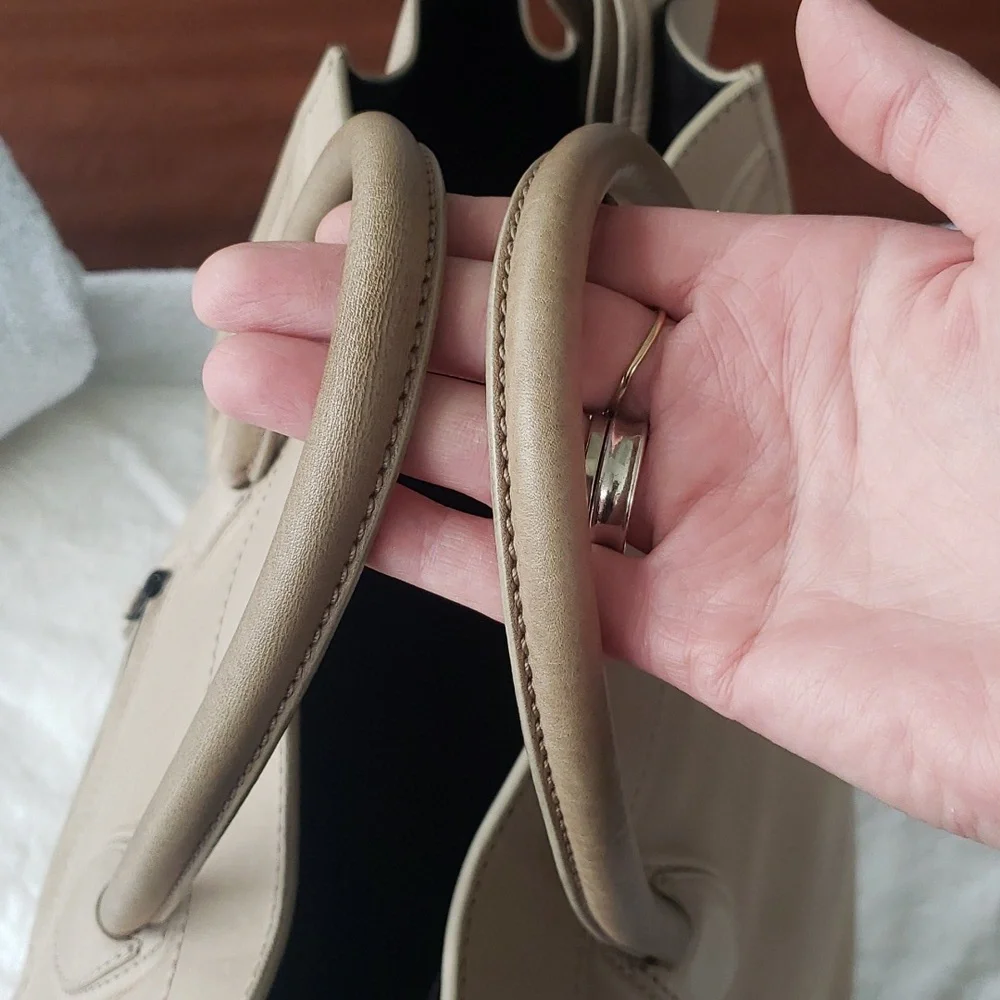 CÉLINE  LUGGAGE MICRO  LARGE SIZE 🔥 😍 - Picture 8 of 16